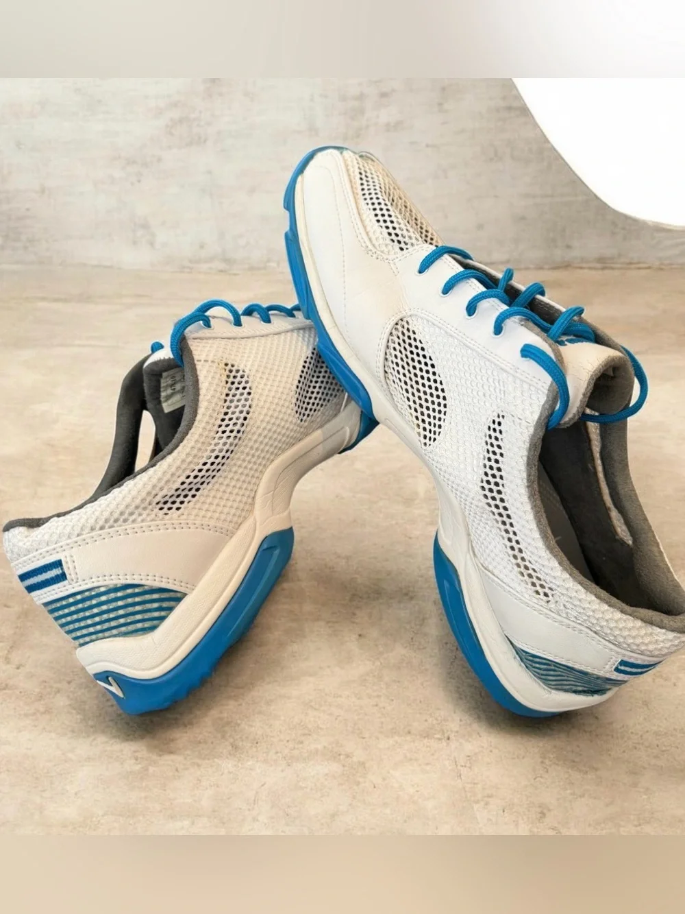 Callaway Solaire Golf Shoes Women 9.5 White Blue breathable mesh